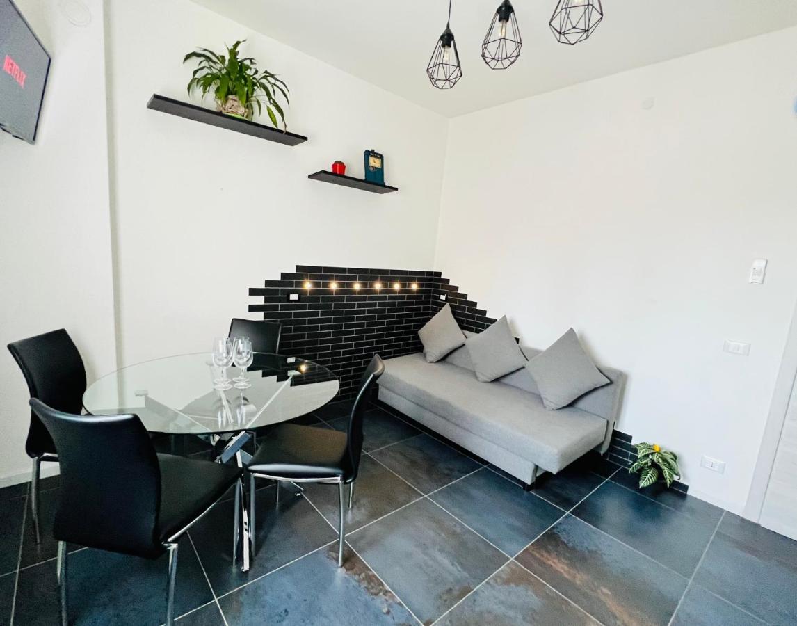 Blaxej, Nel Cuore Di Verona, Moderno Ed Elegante, 4 Posti Letto, Wi-Fi, Self Check In Apartment Exterior photo